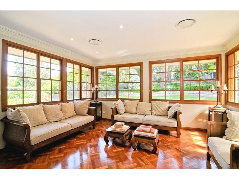 6 Bernard Place, Castle Hill NSW 2154