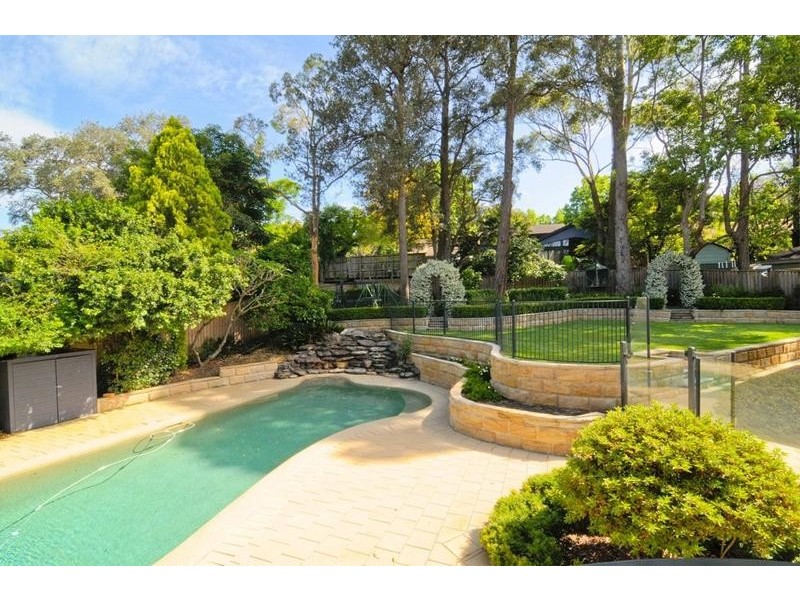 6 Bernard Place, Castle Hill NSW 2154