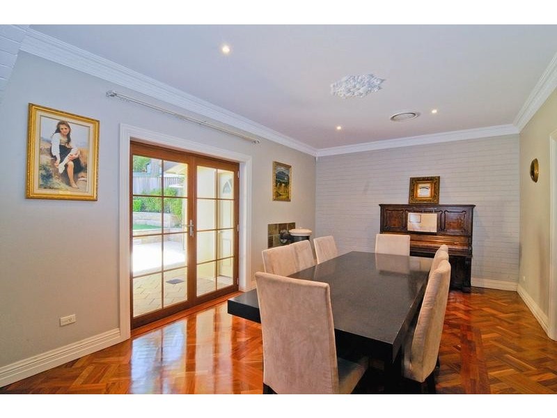 6 Bernard Place, Castle Hill NSW 2154