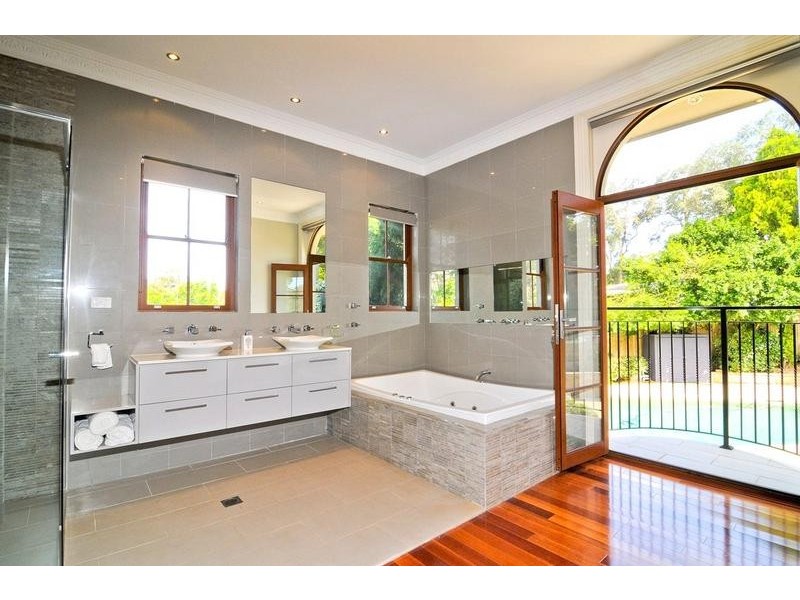 6 Bernard Place, Castle Hill NSW 2154