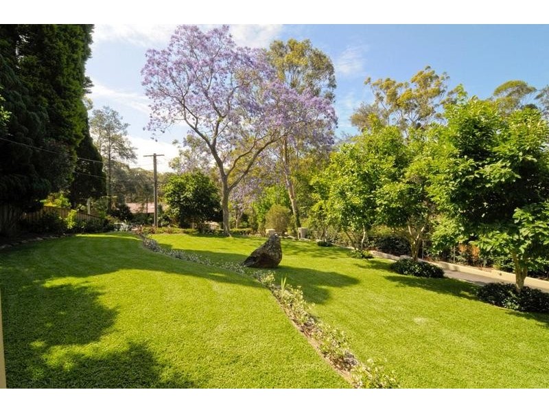 6 Bernard Place, Castle Hill NSW 2154