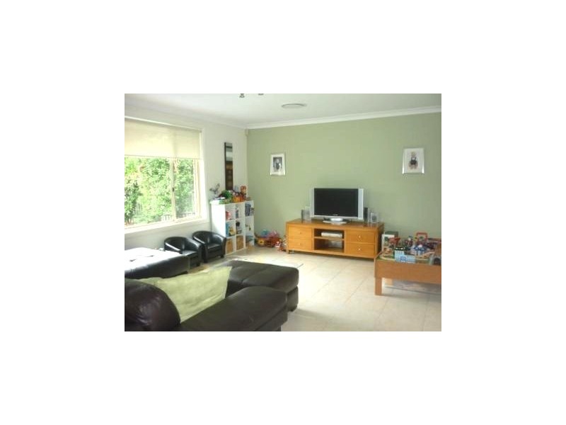 6 Silverfern Cr, West Pennant Hills NSW 2125