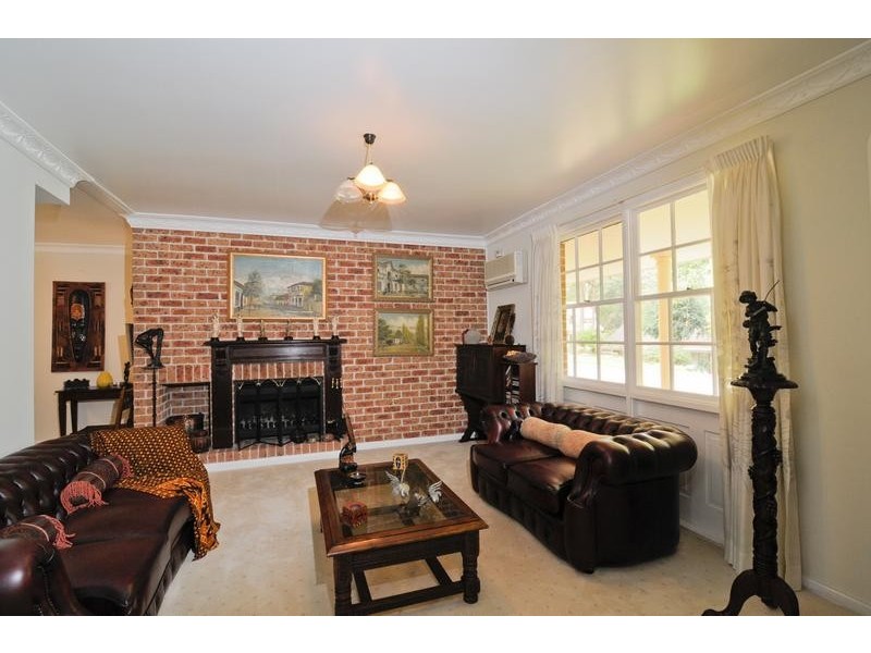 4 Fallen Leaf Court, West Pennant Hills NSW 2125