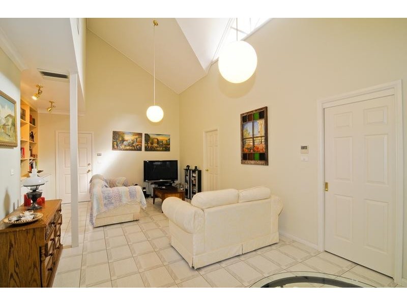 4 Fallen Leaf Court, West Pennant Hills NSW 2125