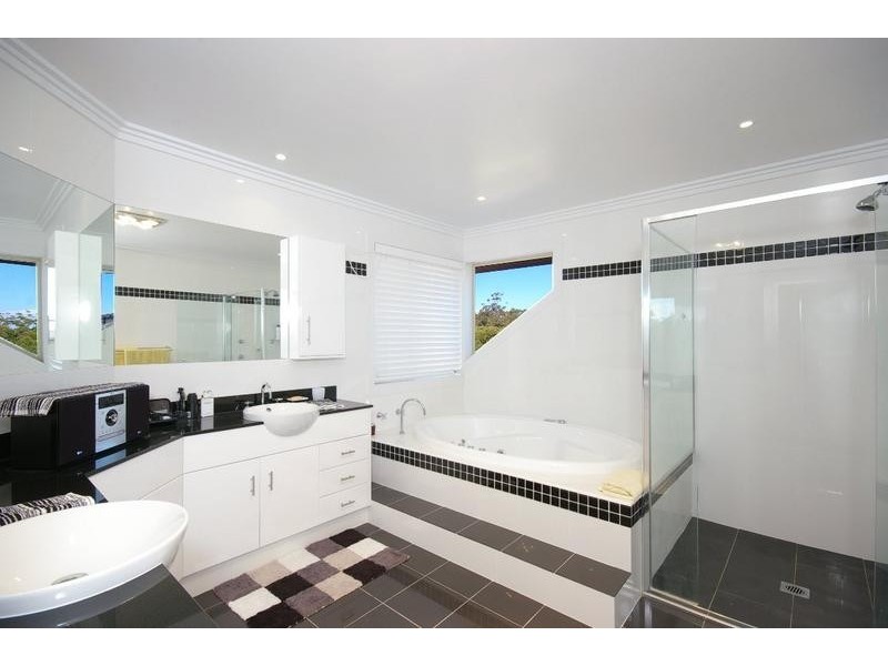 1B Glenfern Close, West Pennant Hills NSW 2125