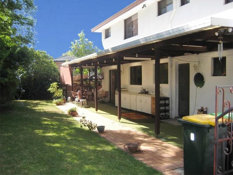 2 Lawson Place, Castle Hill NSW 2154