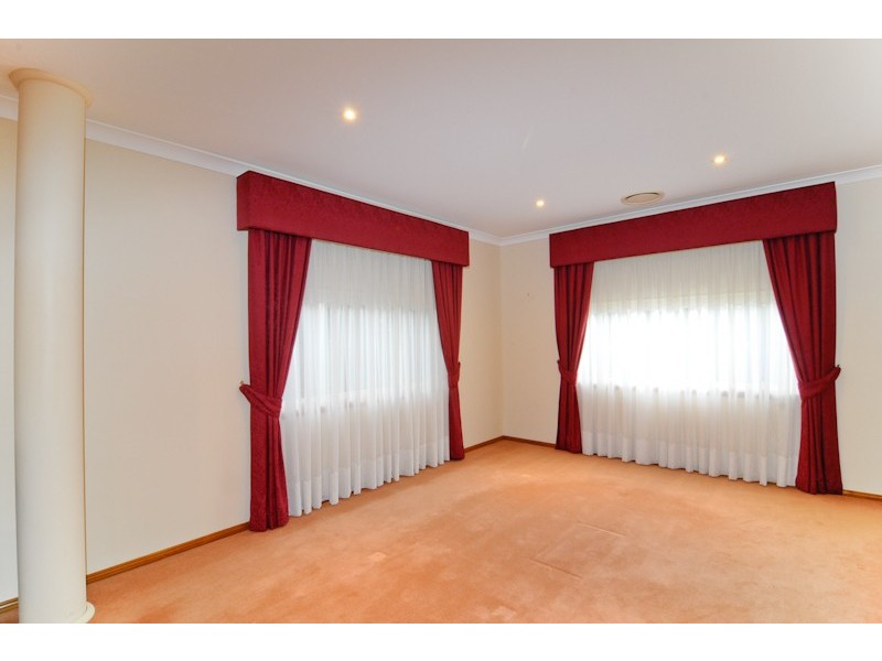 23 Wongajong Close, Castle Hill NSW 2154