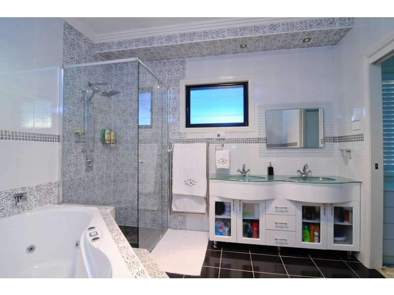 Castle Hill NSW 2154