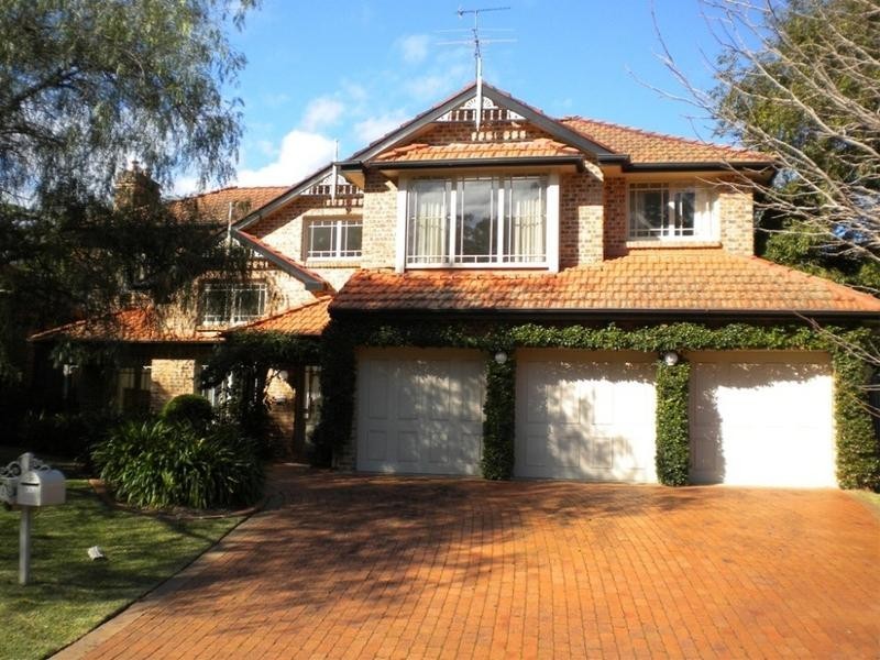 8 Yanagin Place, West Pennant Hills NSW 2125