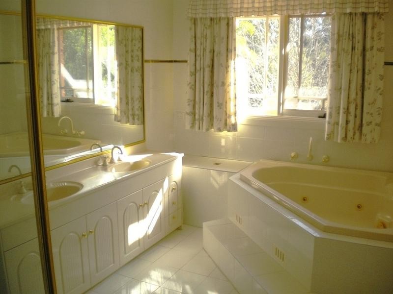 8 Yanagin Place, West Pennant Hills NSW 2125