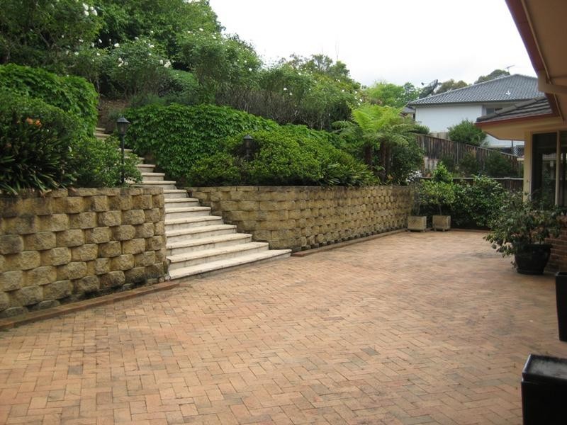 9 Matthew Way, West Pennant Hills NSW 2125
