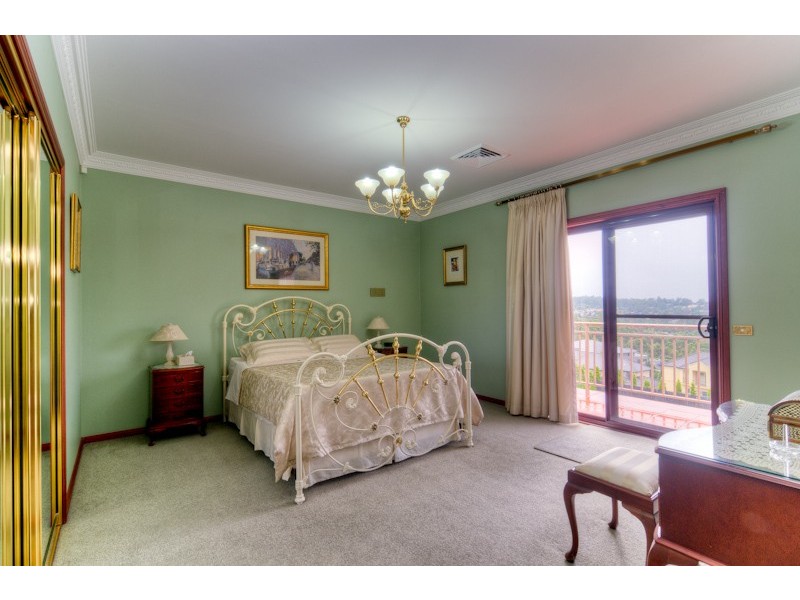 5 Luss Court, Glenhaven NSW 2156