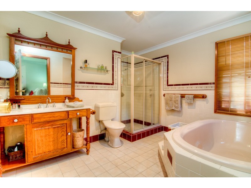 2 Wahroonga Place, West Pennant Hills NSW 2125