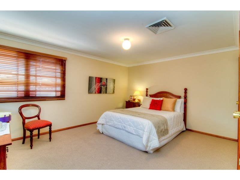 2 Wahroonga Place, West Pennant Hills NSW 2125