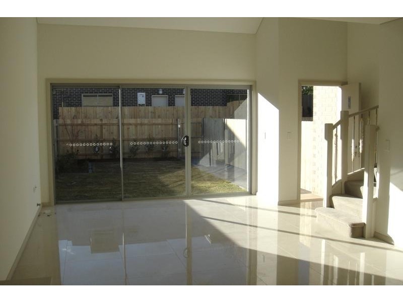 15/11 Pearce Street, Ermington NSW 2115