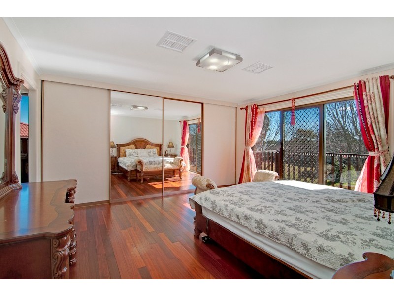 25 Battlement Crescent, Castle Hill NSW 2154