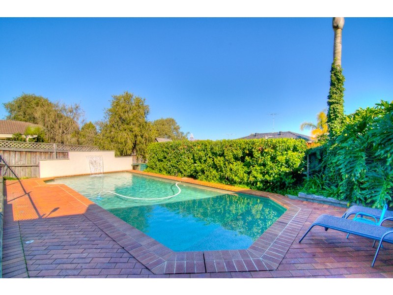 25 Battlement Crescent, Castle Hill NSW 2154