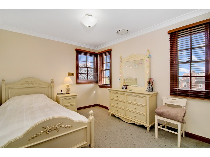 1 Eaglehawk Place, West Pennant Hills NSW 2125