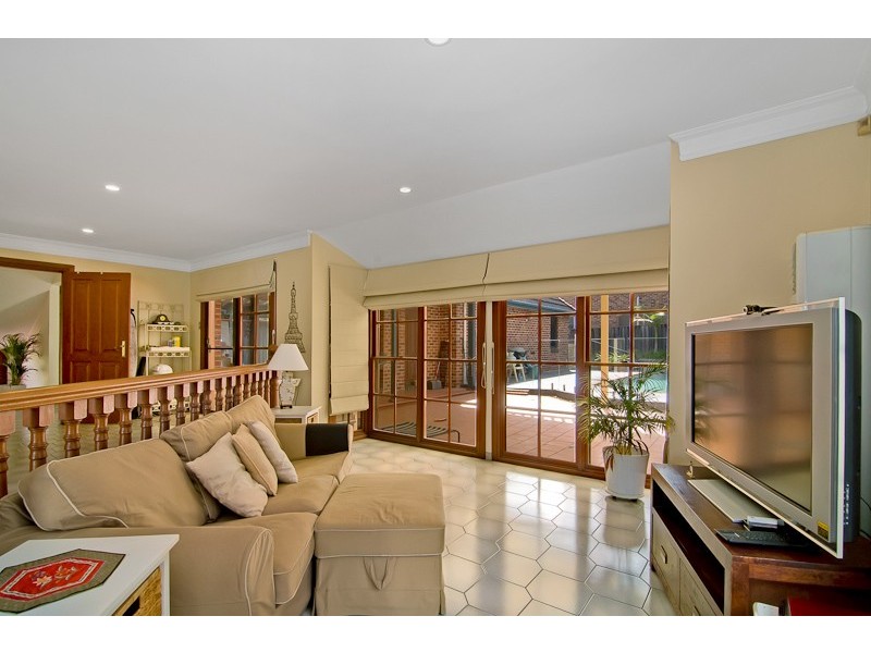 1 Eaglehawk Place, West Pennant Hills NSW 2125