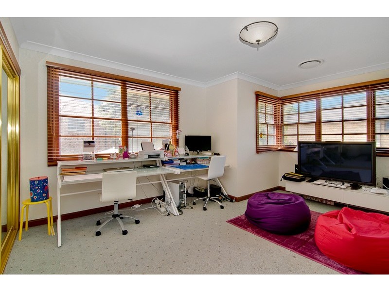 1 Eaglehawk Place, West Pennant Hills NSW 2125