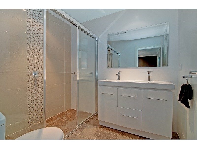 8 Chester Avenue, Baulkham Hills NSW 2153