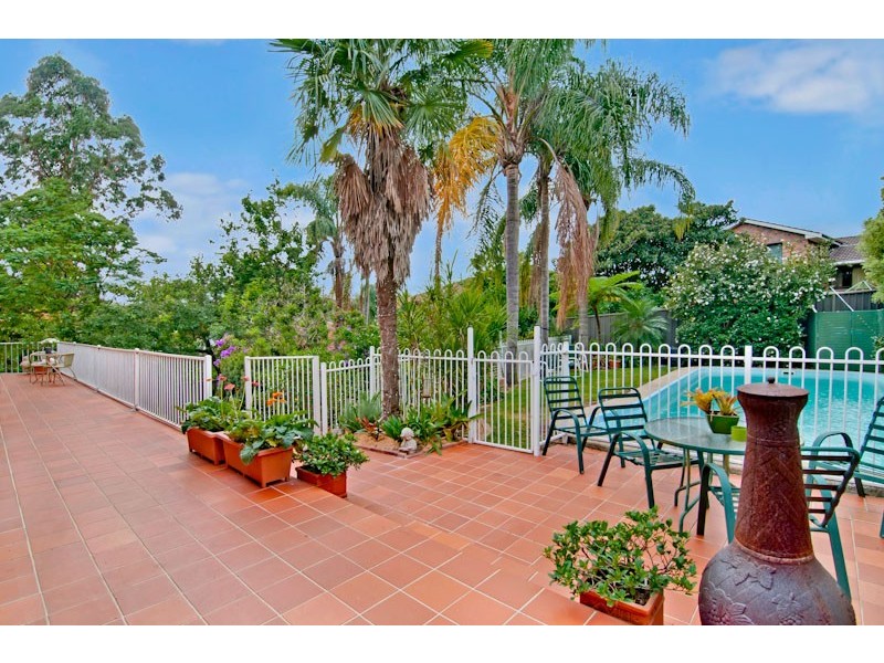 82 Ulundri Drive, Castle Hill NSW 2154