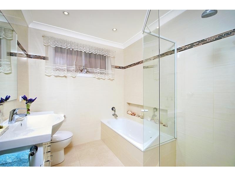 20 Anne William Drive, West Pennant Hills NSW 2125