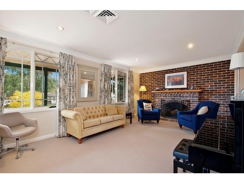 14 Westminster Drive, Castle Hill NSW 2154