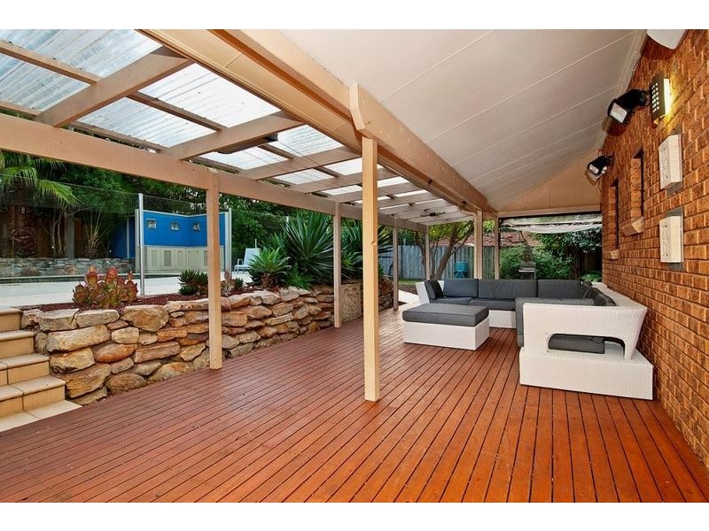 18 Woodchester Close, Castle Hill NSW 2154