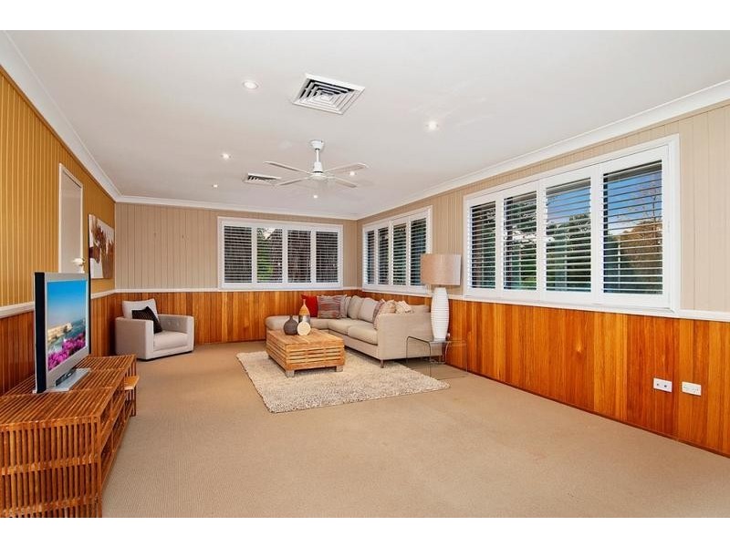 18 Woodchester Close, Castle Hill NSW 2154