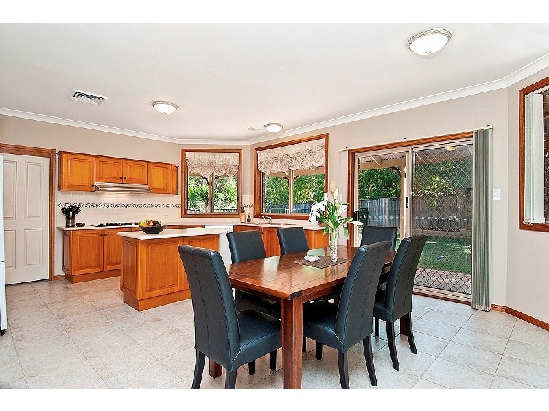 4 Castle Lea Court, Castle Hill NSW 2154