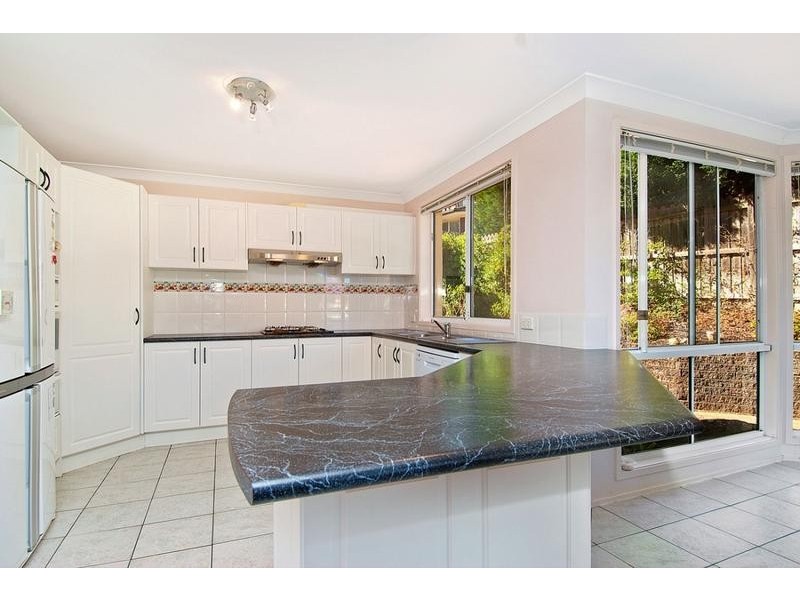 6 Avon Green, West Pennant Hills NSW 2125