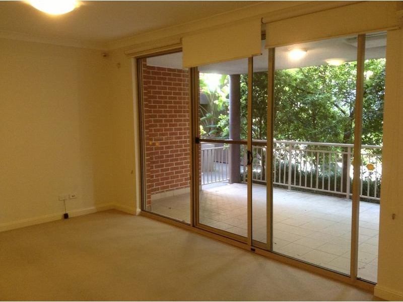 4/1-11 Rosa Crescent, Castle Hill NSW 2154