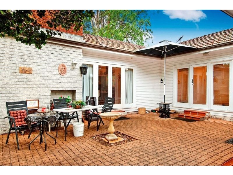 56 Castle Hill Road, West Pennant Hills NSW 2125