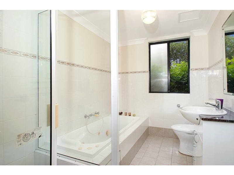 15/49 Dobson Crescent, Baulkham Hills NSW 2153