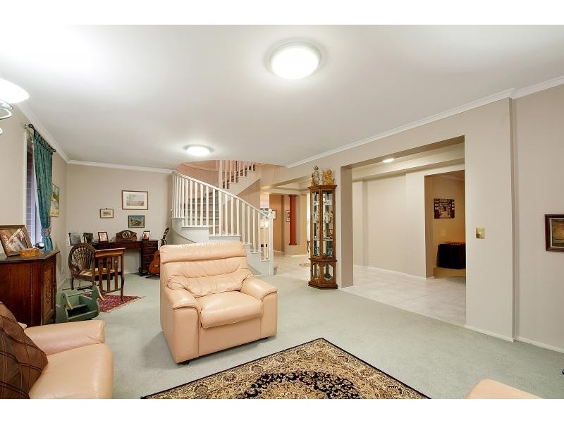 27 Roslyn Place, Cherrybrook NSW 2126