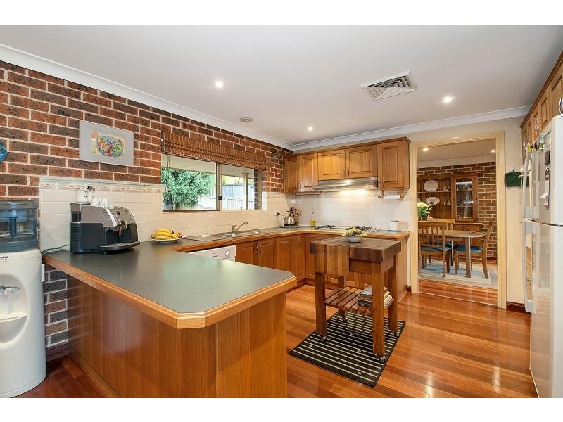 11 Phoenix Close, Castle Hill NSW 2154