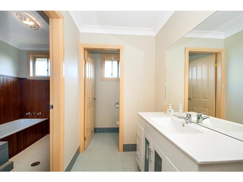 11 Phoenix Close, Castle Hill NSW 2154