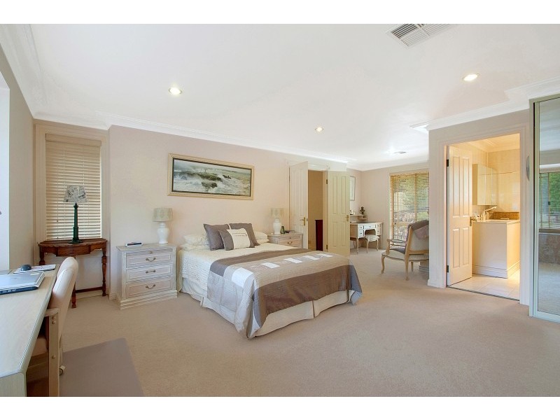 40 Ashley Avenue, West Pennant Hills NSW 2125