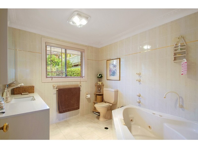 40 Ashley Avenue, West Pennant Hills NSW 2125