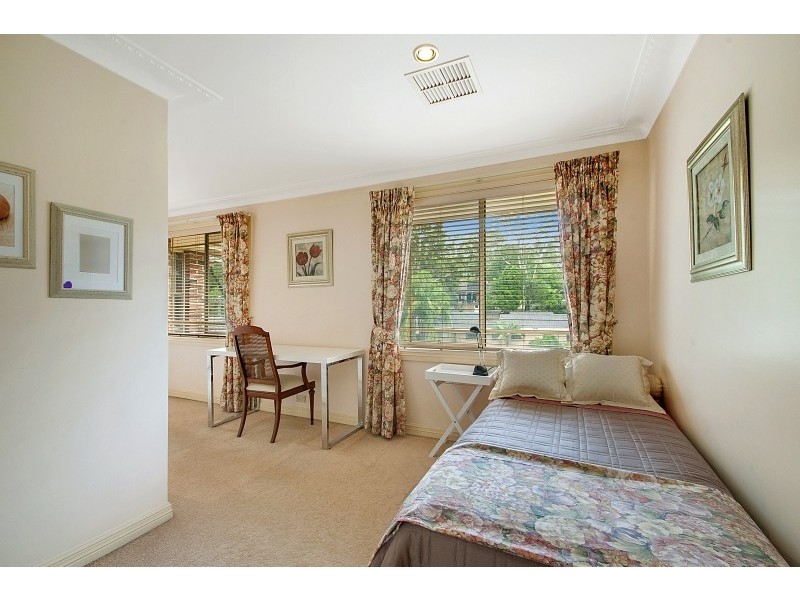 40 Ashley Avenue, West Pennant Hills NSW 2125