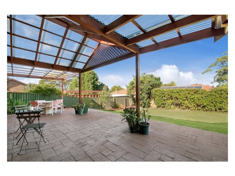 2 Erlestoke Place, Castle Hill NSW 2154