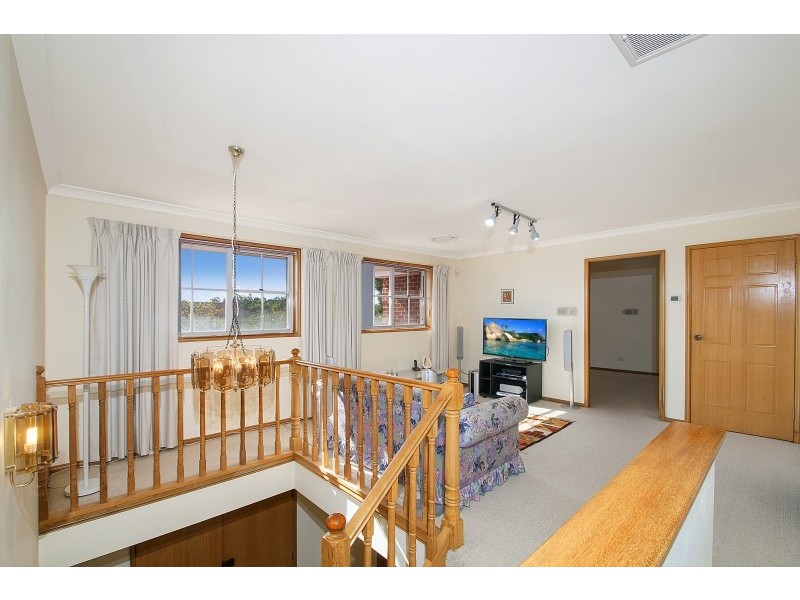2 Erlestoke Place, Castle Hill NSW 2154
