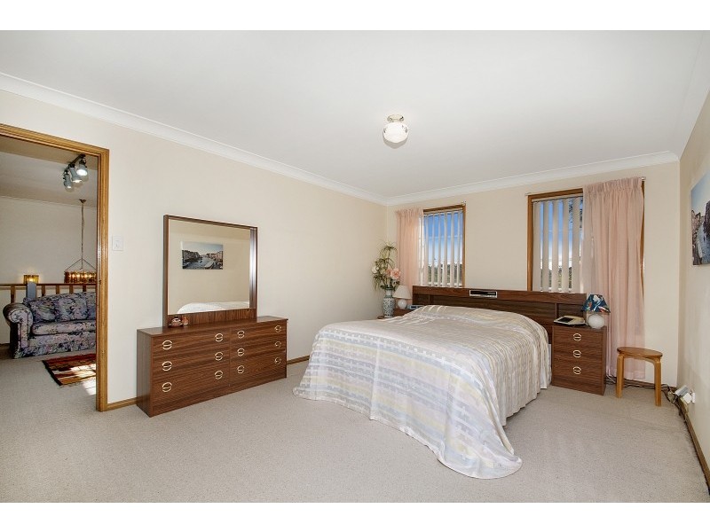 2 Erlestoke Place, Castle Hill NSW 2154