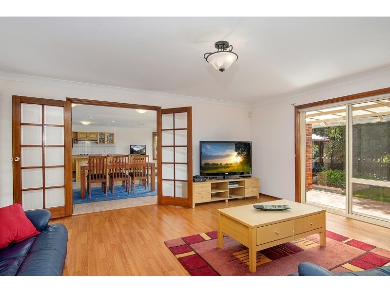 8 Rosedale Place, West Pennant Hills NSW 2125