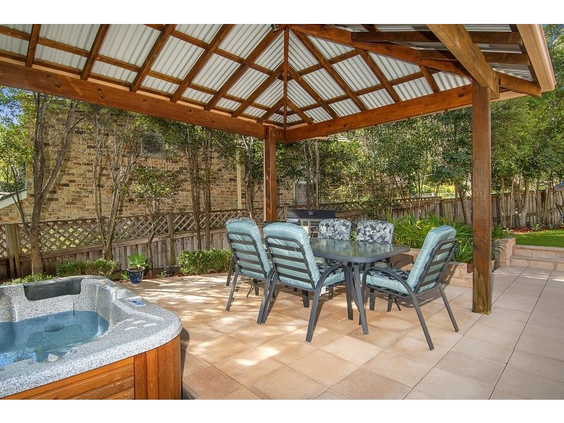 8 Rosedale Place, West Pennant Hills NSW 2125