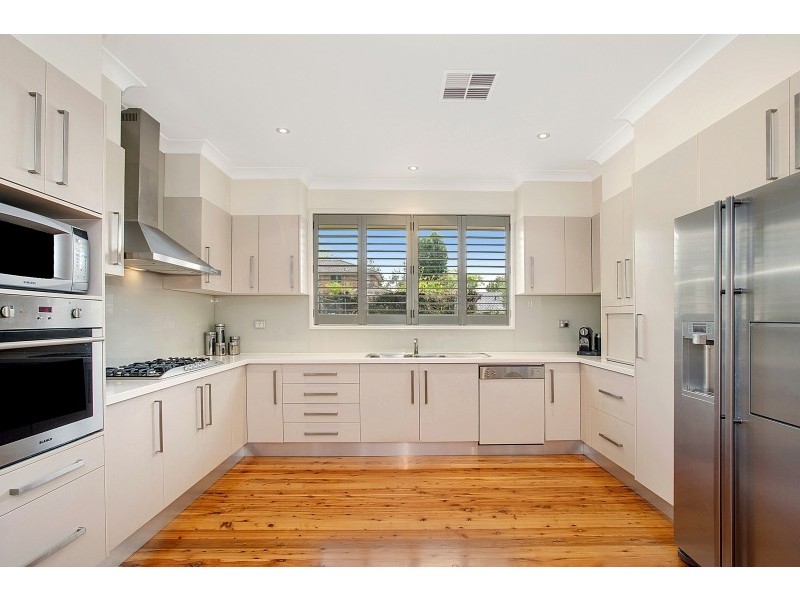 55 Westmore Drive, West Pennant Hills NSW 2125