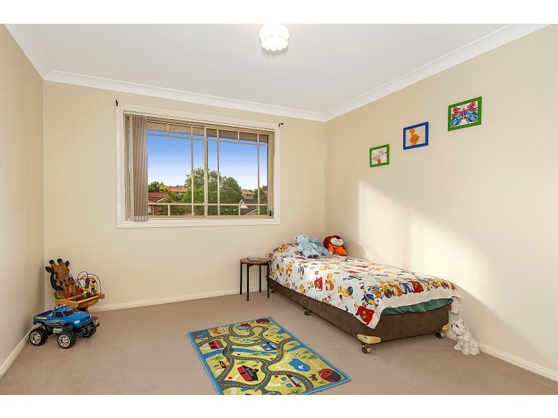 17b Gindurra Avenue, Castle Hill NSW 2154