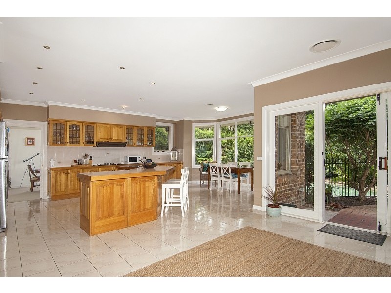 8 Yanagin Place, West Pennant Hills NSW 2125