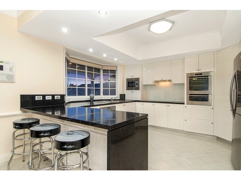 6 Mary Helen Court, Baulkham Hills NSW 2153